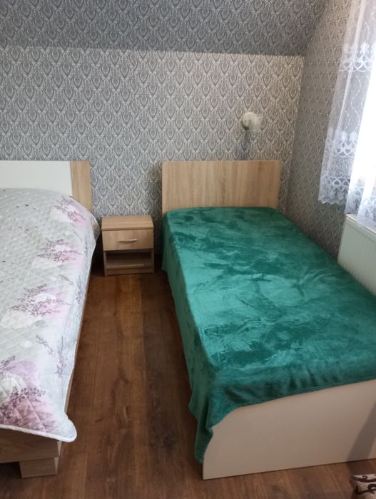 "Біля річки" Кваси