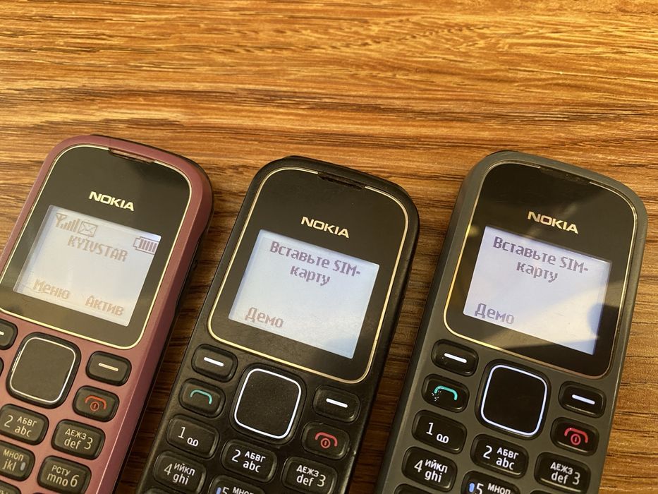 Коллекционный телефон Nokia 1280
