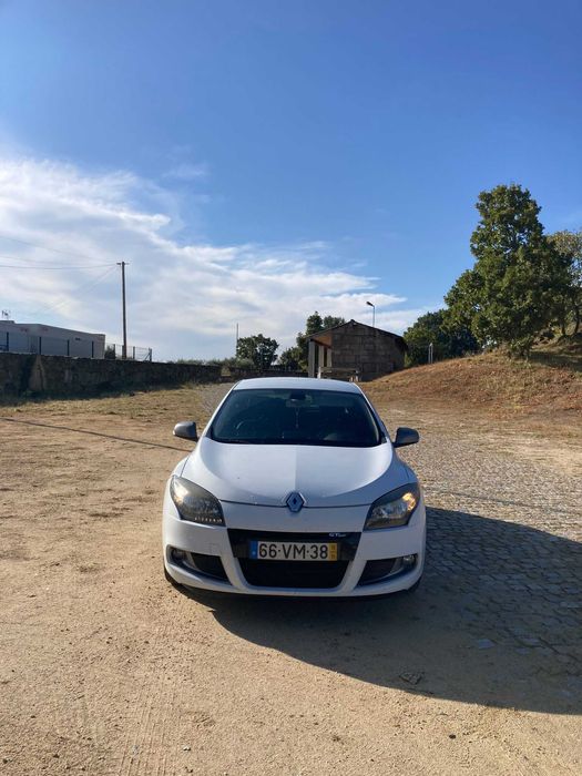Viatura renault megane gt line