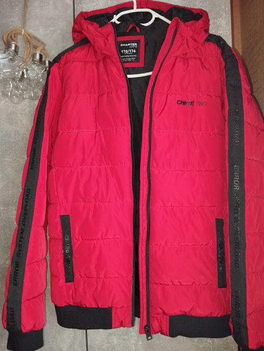 Куртки і пальта розпродаж.