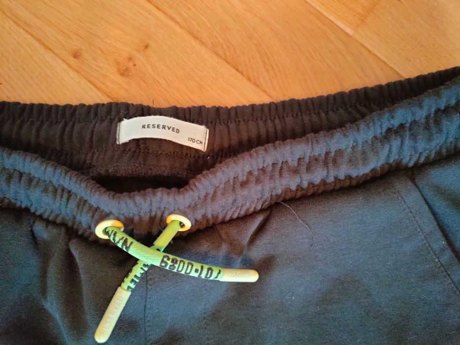 Krótkie spodenki sportowe chłopięce, Reserved, Nowe, Polecam