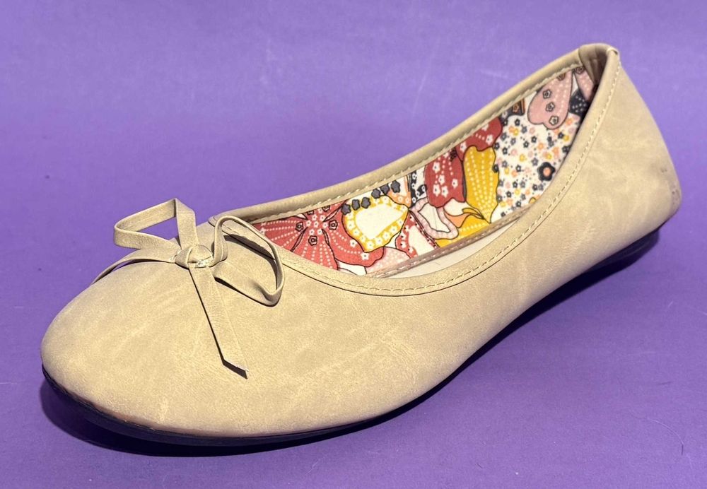 Beżowe gładkie baleriny z kokardą rozmiar 37