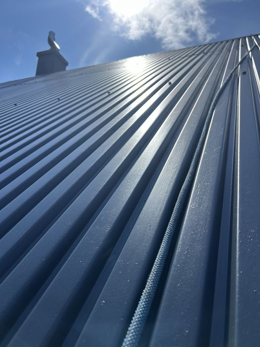 Malowanie dachow i elewacji