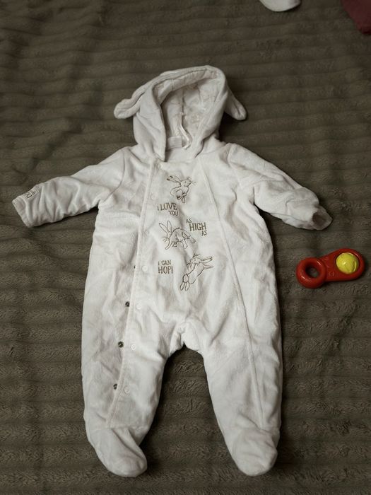 Комбинезон осень , человечек на выписку