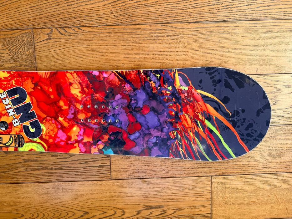 Deska snowboard GNU B-Nice 148 cm – lekka, all-mountain