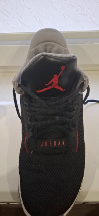Кроссовки Jordan р.42
