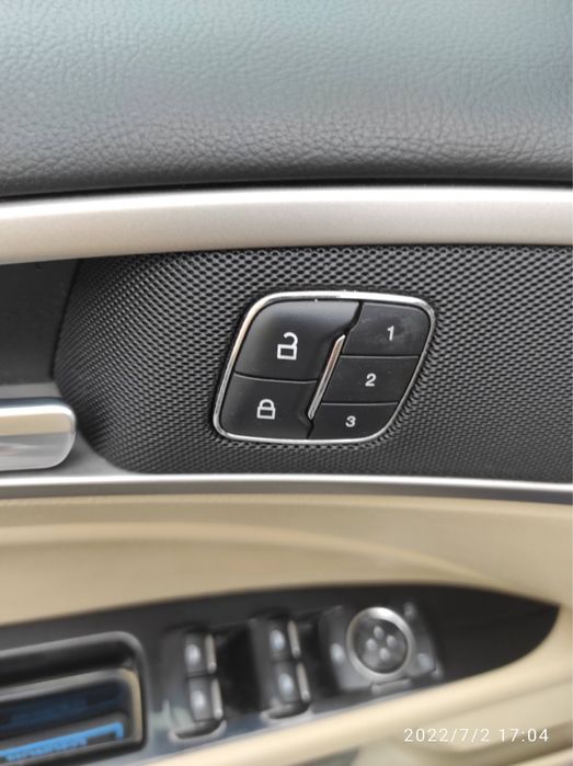 Ford fusion energy plug-in