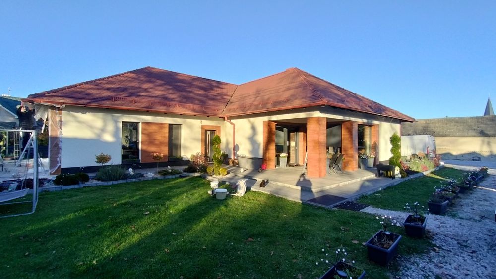 Malowanie Elewacji ,Minikopark, Drenaże, Przyłącza,  Docieplenia