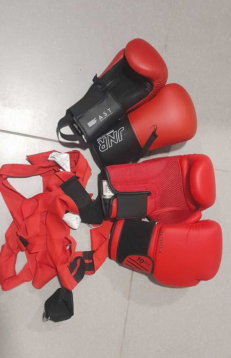 Saco de Boxe com suporte + luvas