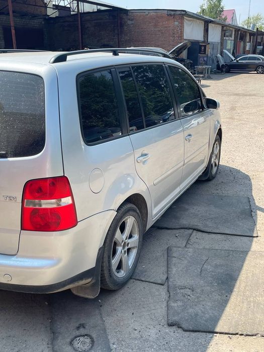 Volkswagen Touran, 2002