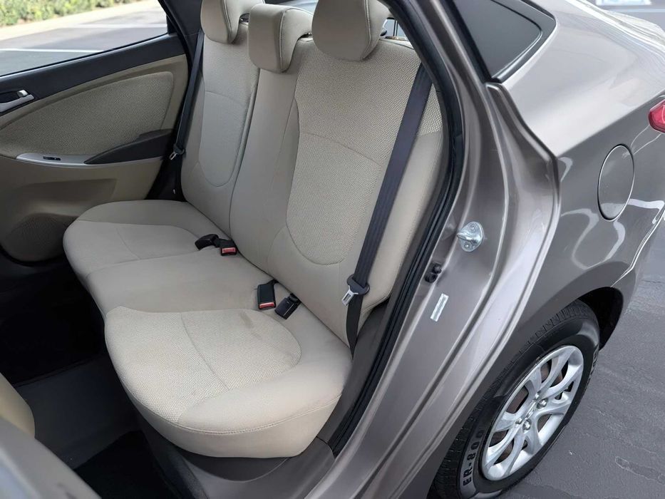 Hyundai Accent      2015
