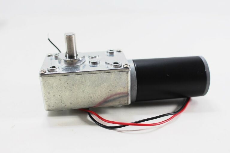 Silnik przekładniowy DC12v 200RPM