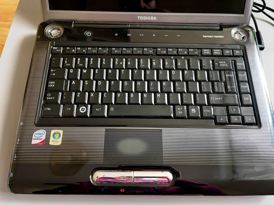 Laptop Toshiba Satellite A300 sprawny