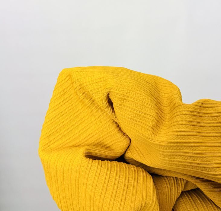 Musztardowy dopasowany t‑shirt L 40