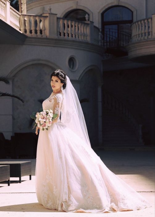 Продам весільну сукню від італійського бренду Lusano Bridal
