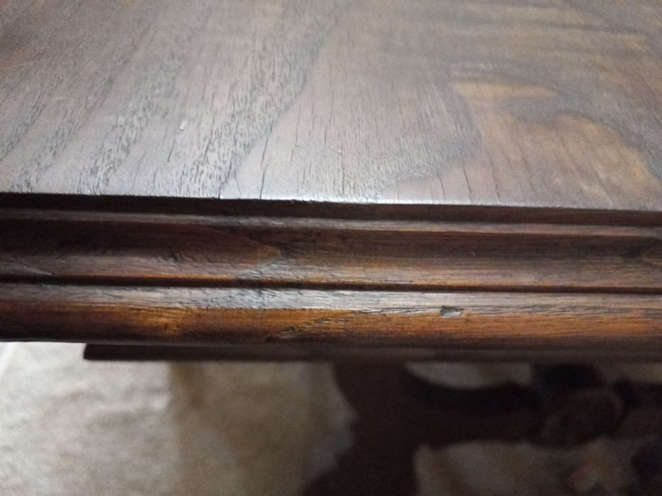 Conjunto de Mesa e Cadeiras em faia