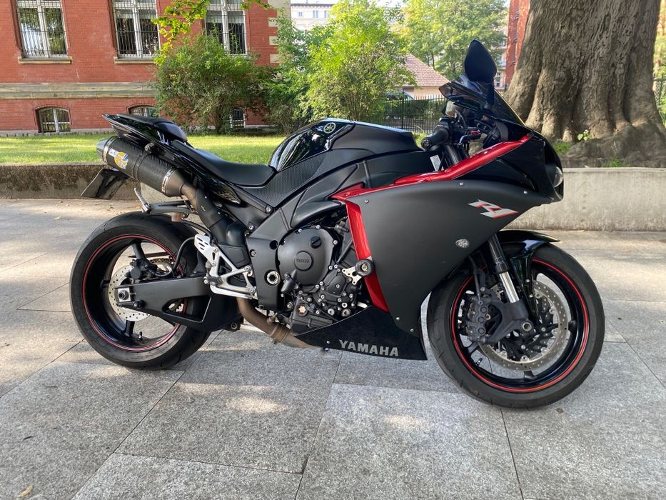 Yamaha r1 z 2010 rok zarejestrowana LeoVince