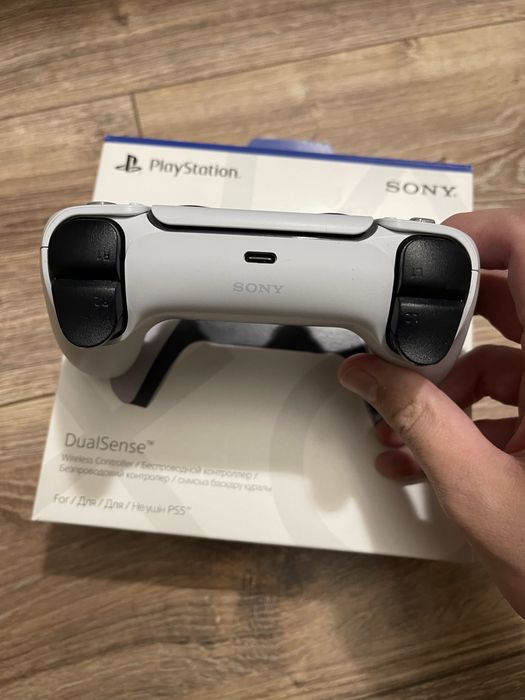 Геймпад PlayStation DualSense