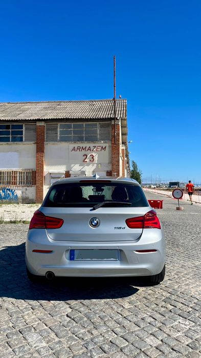 BMW 116 D Caixa Aut. 8 Vel.