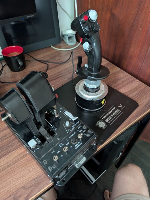 Thrustmaster Hotas Warthog + ПОДАРУНОК TrackIR 5 Clip Pro