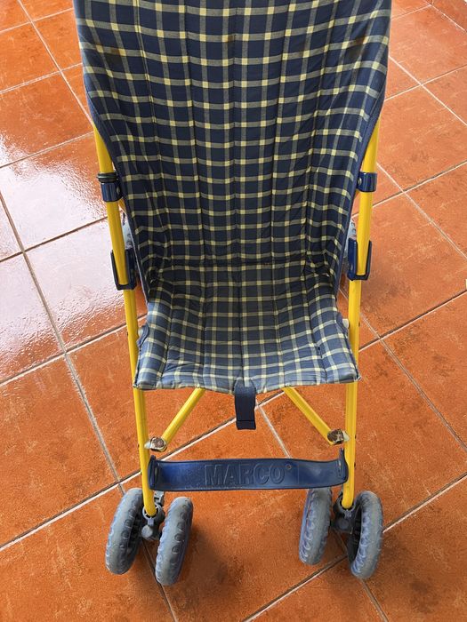 Carrinho passeio criança bom estado