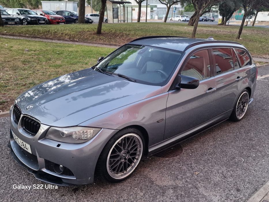 Selling BMW 320 (2011)