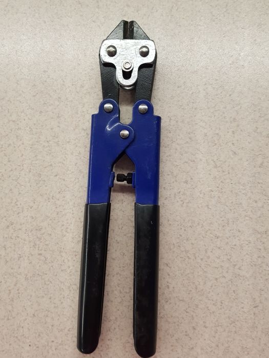 Штифторіз     для перерізання прутів