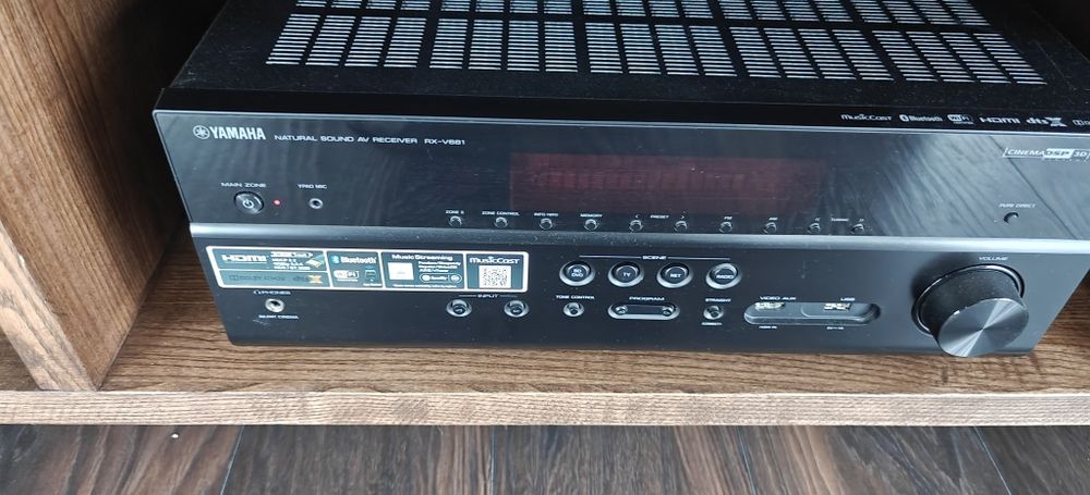 Amplituner Yamaha Rx-v681
