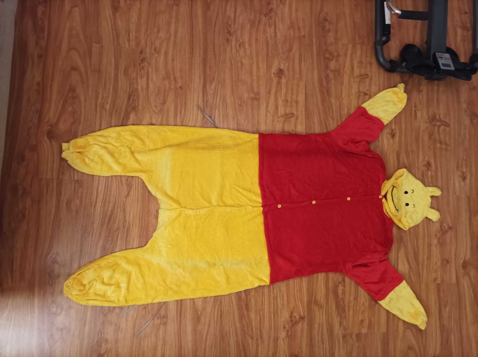 Strój z bajki Kubuś Puchatek dla dorosłych