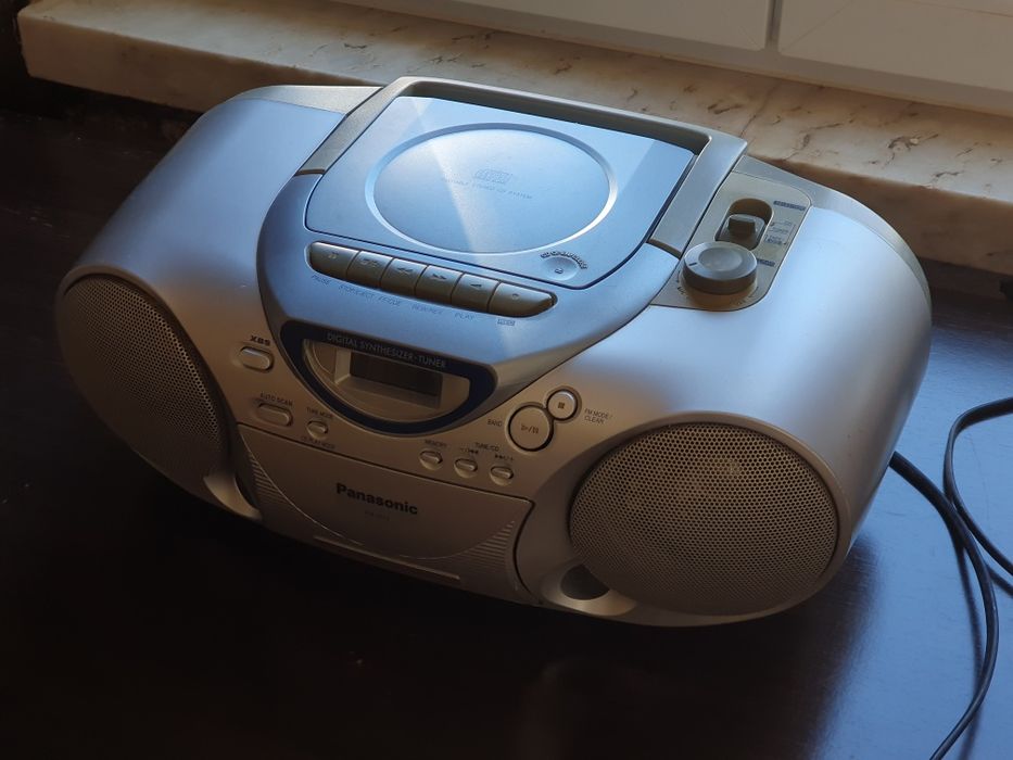 Radio Portátil Panasonic CD/Cassete