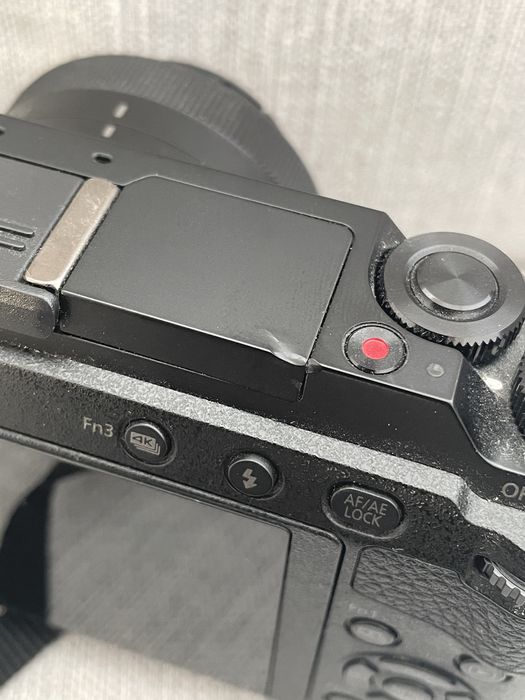 Panasonic Lumix GX80 + Lumix 12 - 32 mm. Stan bardzo dobry