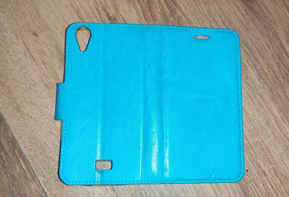 Etui do Sony Xperia lub HTC DESIRE