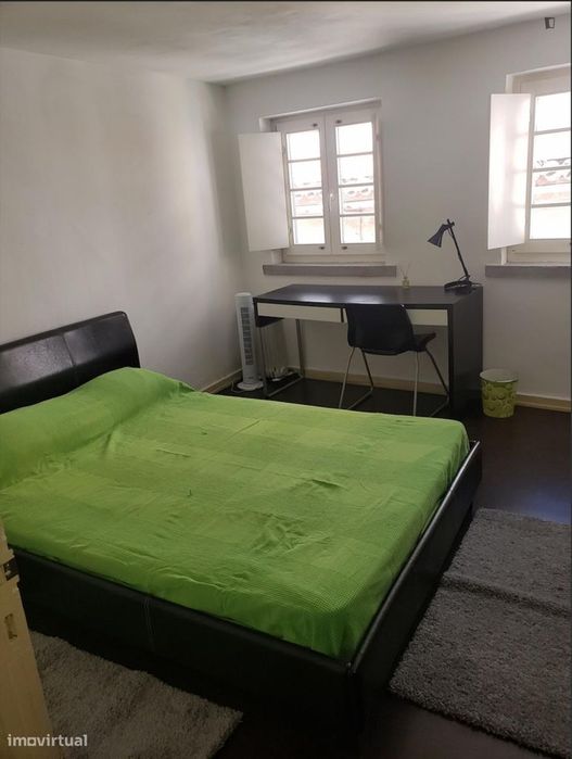 Quarto - localizado em Baixa Coimbra