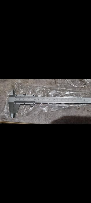 Штангенциркуль и приспособление разметки к штангенциркуля шц и стойка