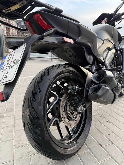 Мотоцикл Bajaj dominar 400 турист