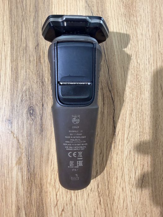 Електробритва Philips Series 5000 SkinIQ (S5589)