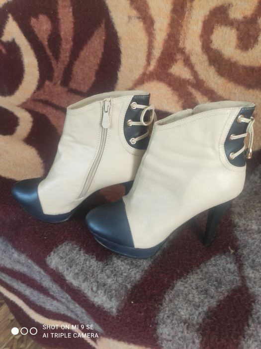 Полусапожки жіночі