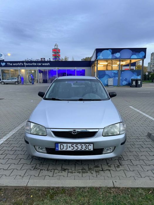 Mazda 323F
