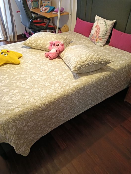 Cama de casal com colchão
