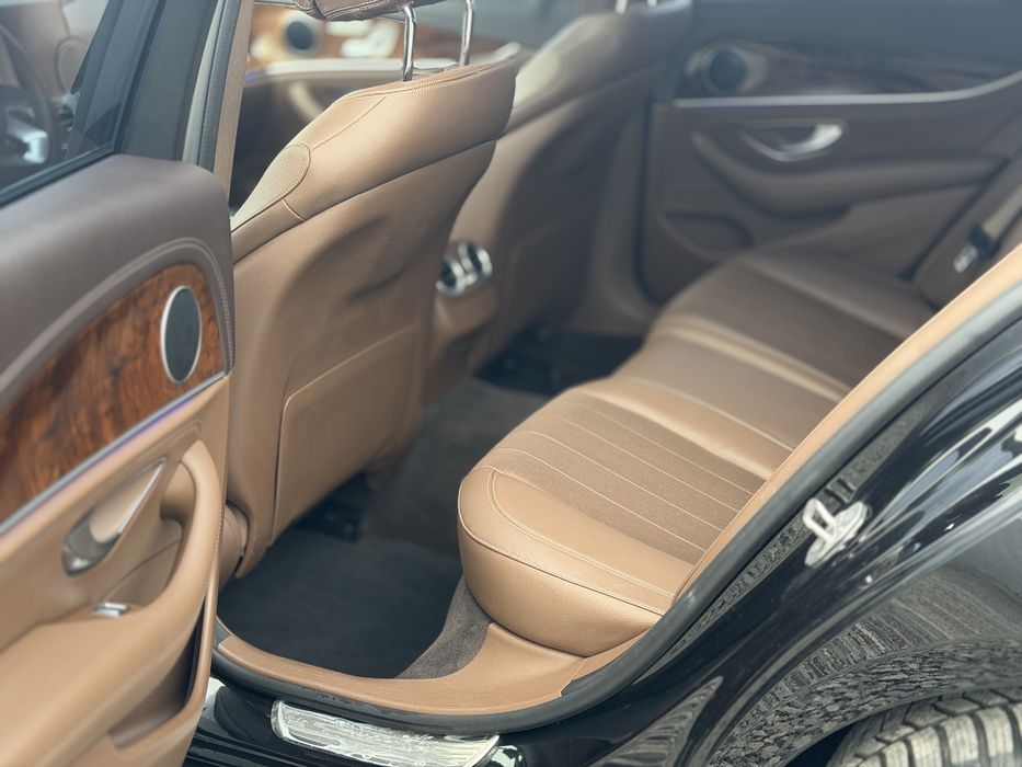 Mercedes Benz  Е220