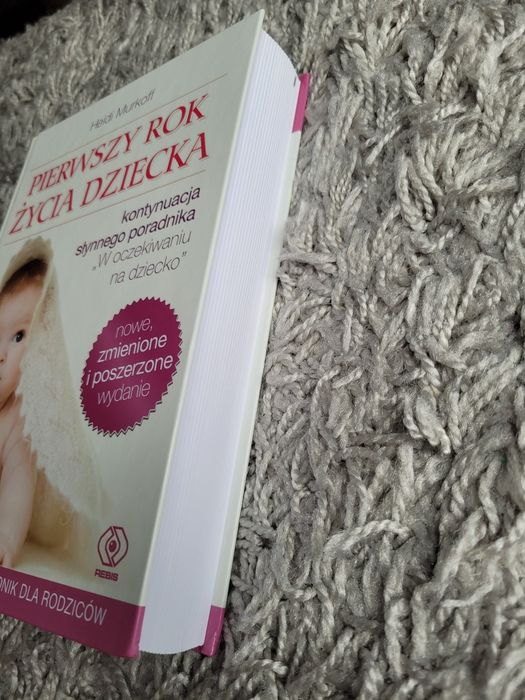 Pierwszy rok życia dziecka Heidi Murkoff oprawa twarda