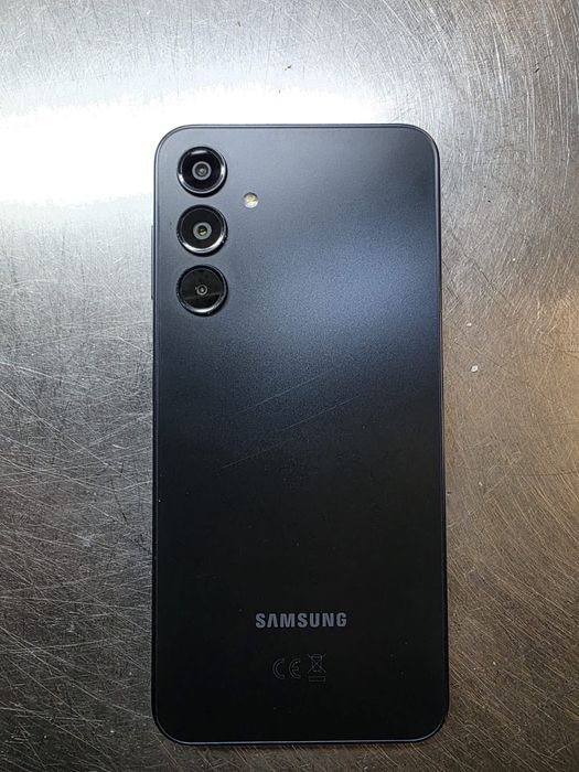 Iphone 12 pro e samsung galaxy a16
