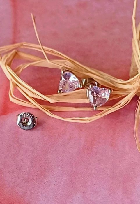 Kolczyki sztyfty srebro 925 z cyrkoniami w kształcie serc