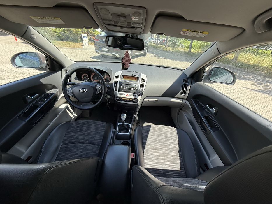Kia Ceed SW 1.6 CRDi •Auto  Wynajem • Wrocław