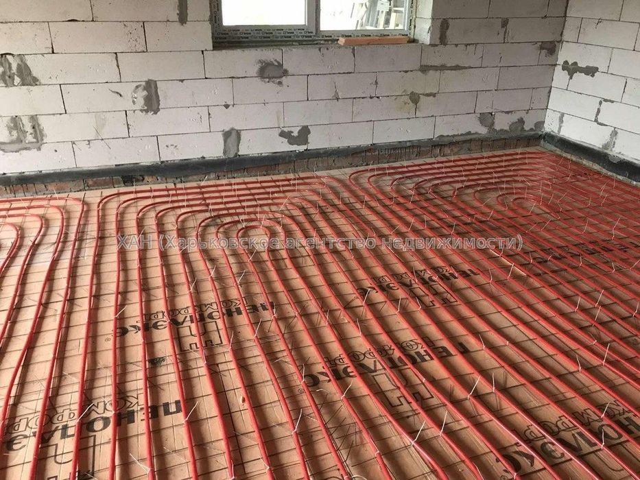 Продам будинок два поверха в Високом. Е06