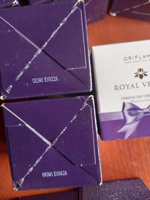 Підтягуючі крема для лица ,обличчя оксамит  royal velvet новейдж маска