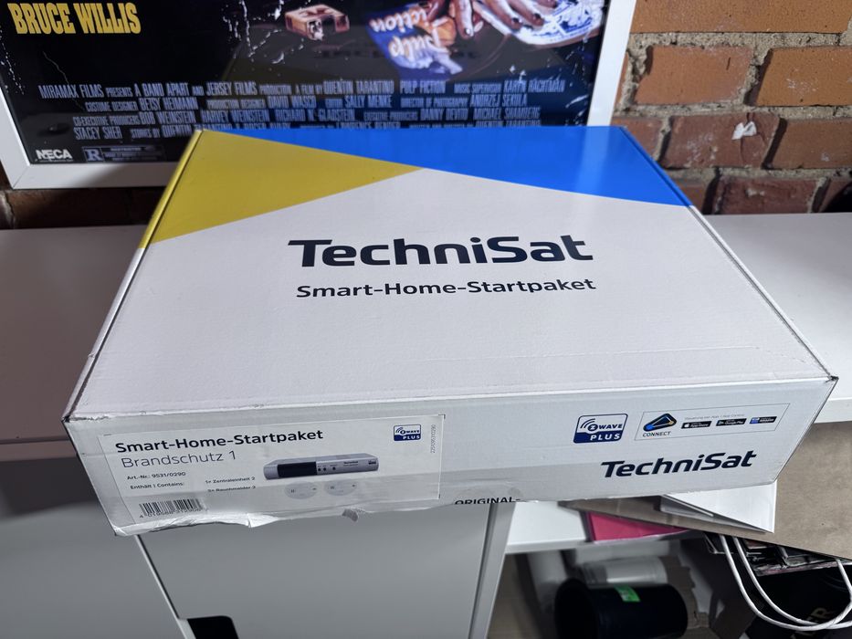 Nowy Zestaw Smart Home TechniSat Brandschutz 1 Z-Wave (Centralka + 2x Czujnik Dymu)
