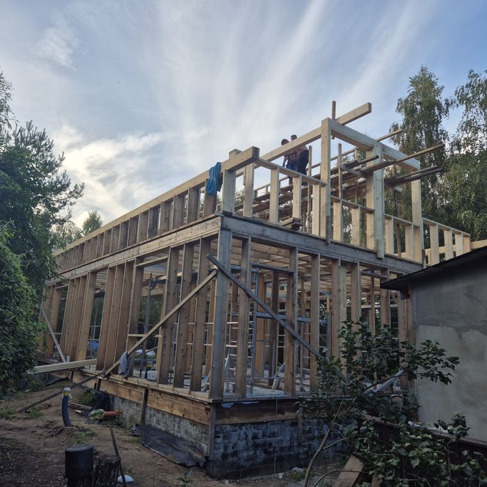 Budowa domow stan surowy otwarty-murowane i szkieletowe