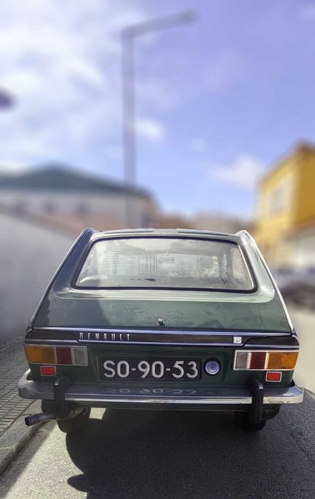 Automóvel clássico Renault 16 TS