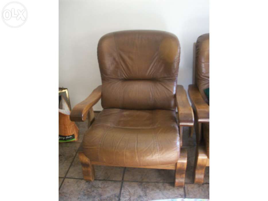 Sofás Vintage um de tês lugares e dois individuais